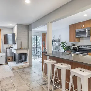https://updated-whistler-creekside-studio-with-free-parking.hotels-of-whistler.com