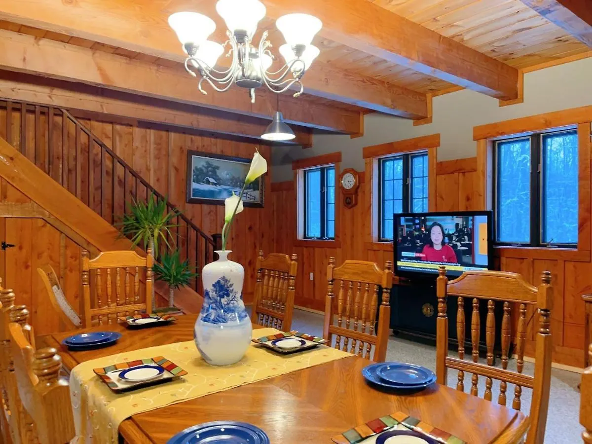 Lulu'S Chalet Villa Montreal Canada